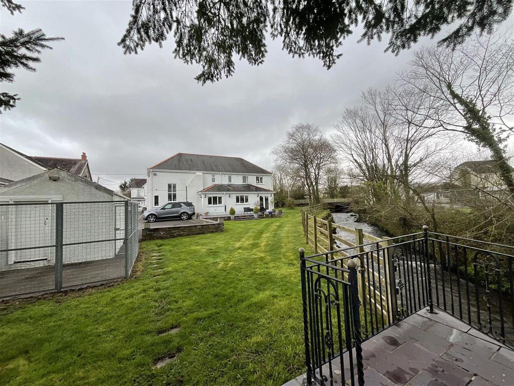 Additional image 40 of 5 bed detached house for saleBonllwyn, Ammanford SA18