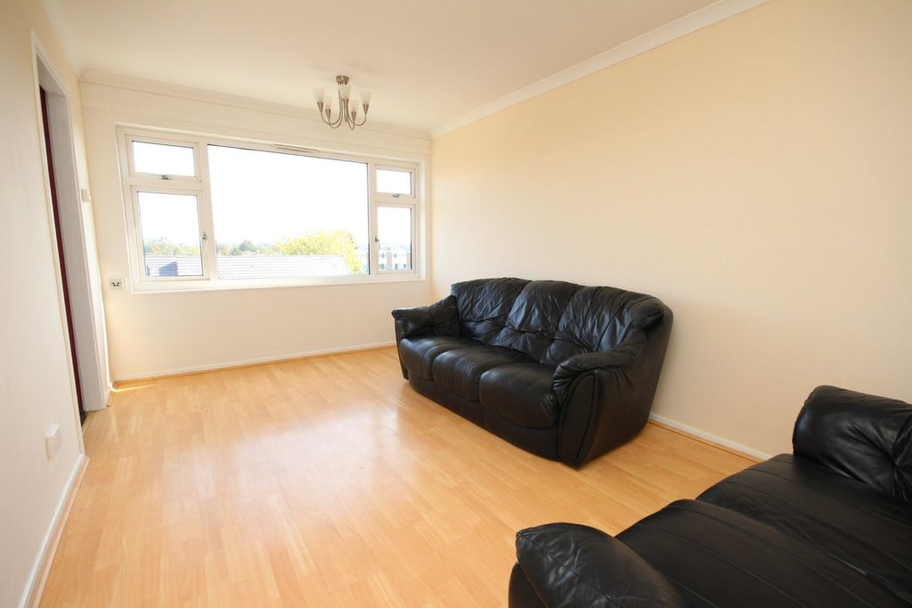 Additional image 3 of 1 bed flat for saleBittern Way, Letchworth Garden City SG6