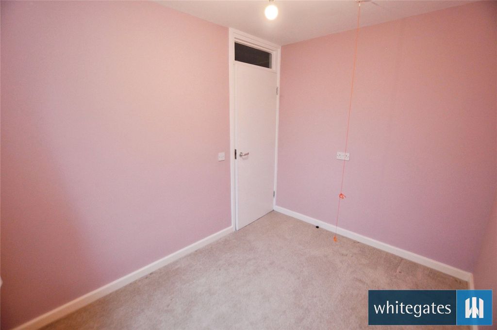 Additional image 11 of 2 bed flat for saleLynwood Garth, Leeds, West Yorkshire LS12