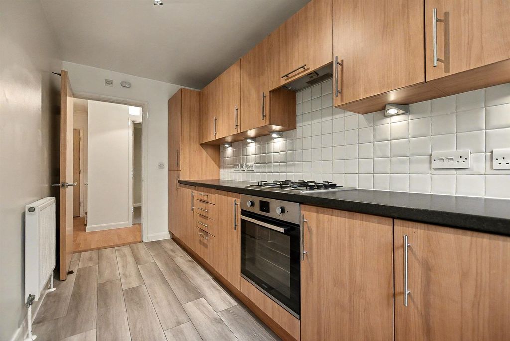 Additional image 5 of 2 bed flat for saleThe Gables, Friars View, Aylesford ME20