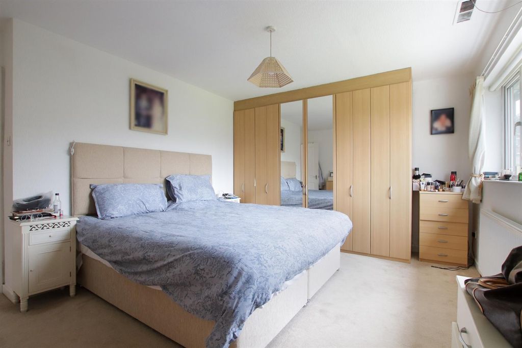 Additional image 12 of 4 bed detached house for salePennine Drive, Altrincham WA14