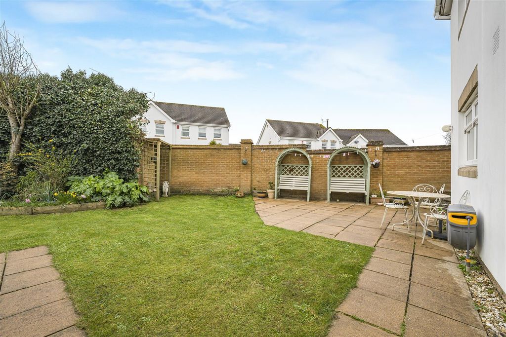 Additional image 13 of 4 bed detached house for saleStarlight View, Westward Rise, Marine Heights, Barry CF62