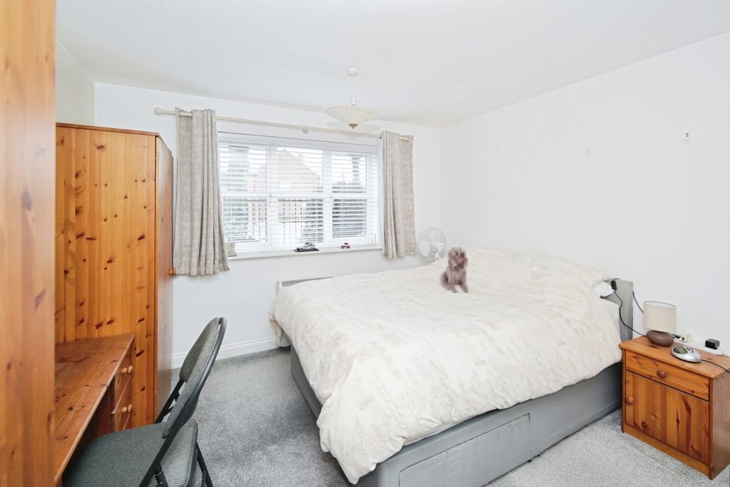 Additional image 6 of 2 bed flat for saleBlack-A-Tree Road, Nuneaton, Warwickshire CV10