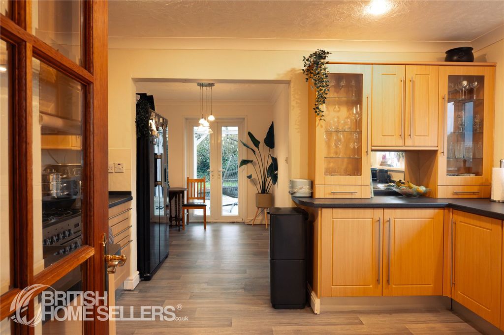 Additional image 6 of 4 bed detached house for salePantyffynnon Road, Ammanford, Carmarthenshire SA18