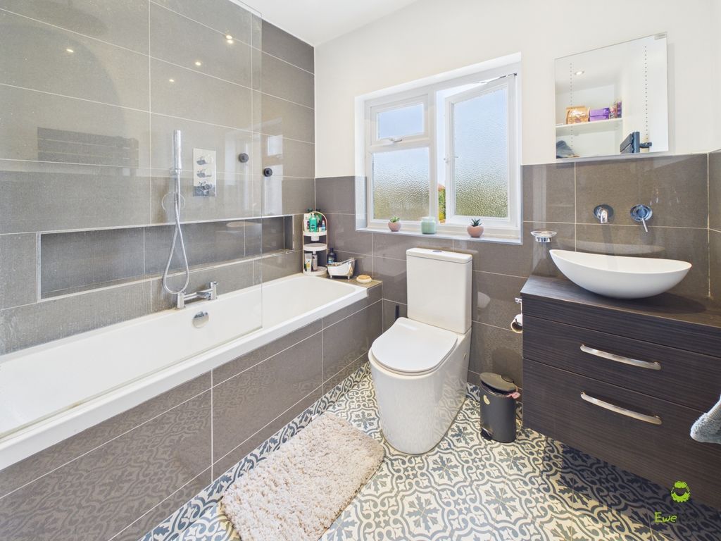 Additional image 13 of 4 bed semi-detached house for saleLong Lane, Bexleyheath DA7