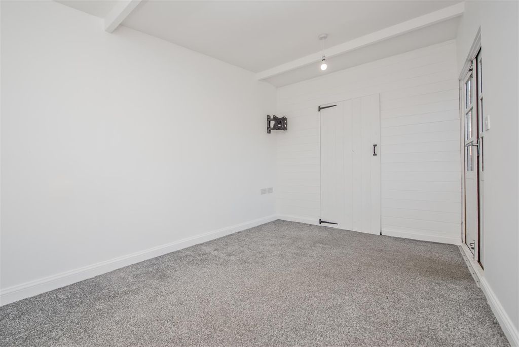 Additional image 24 of 3 bed semi-detached house for saleWindmill Court, Lower Wortley, Leeds LS12