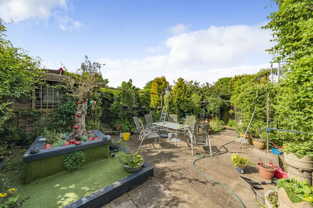 Additional image 8 of 4 bed detached house for saleOverthorpe, Oxfordshire OX17