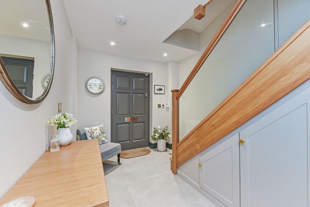 Additional image 5 of 3 bed terraced house for saleQueen Street, Emsworth PO10