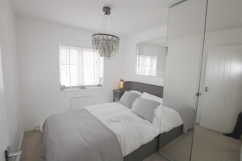 Additional image 11 of 3 bed semi-detached house for salePiebridge Way, Wortley, Leeds LS12
