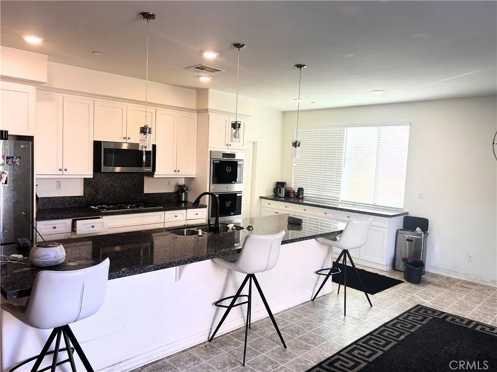 Additional image 3 of 5344 Strawberry Way, Fontana, CA 92336