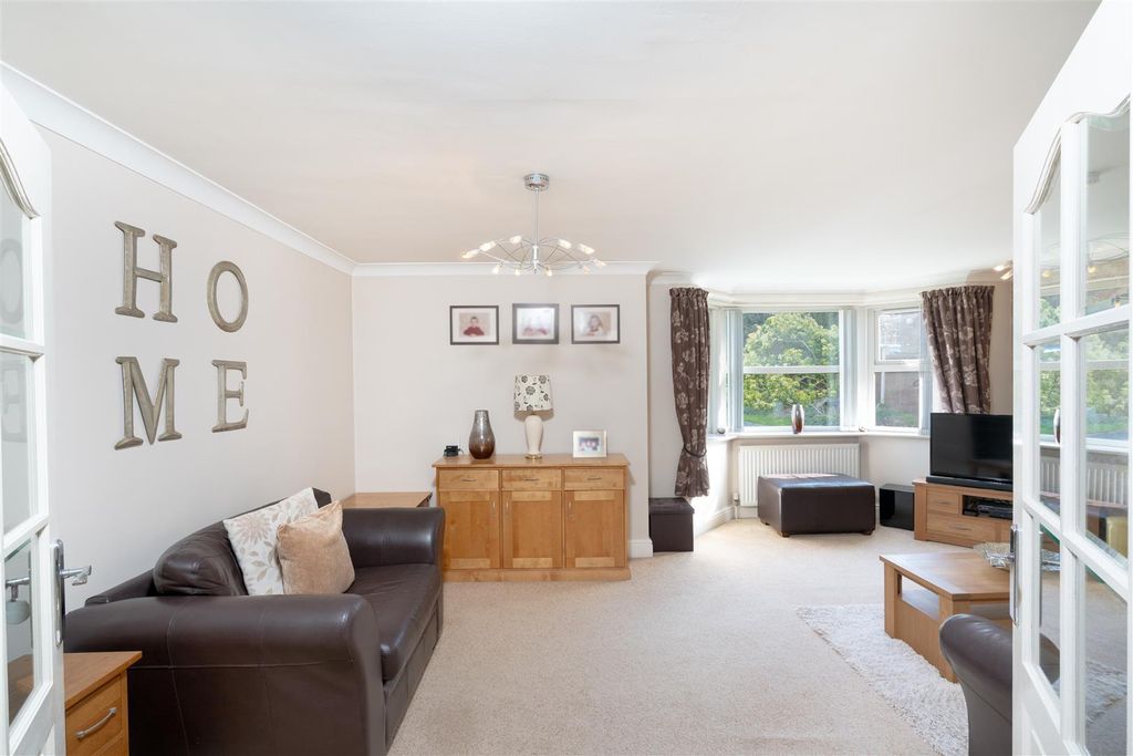 Additional image 2 of 4 bed detached house for saleBlue Hill Lane, Wortley, Leeds LS12