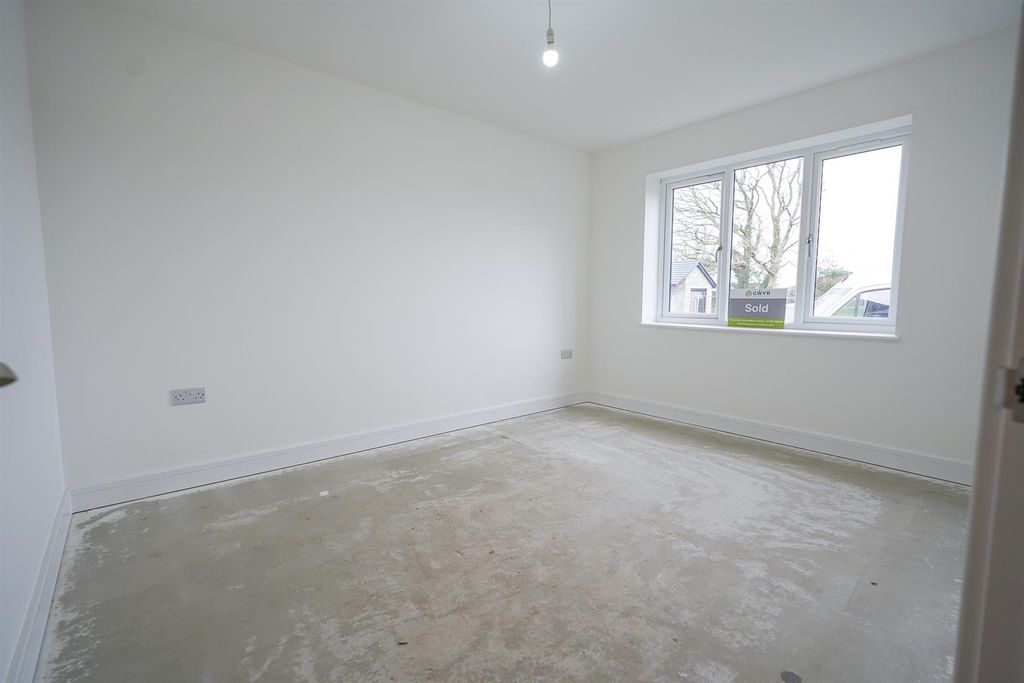 Additional image 14 of 3 bed detached bungalow for saleGolwg Y Garreg Las, Ammanford SA18