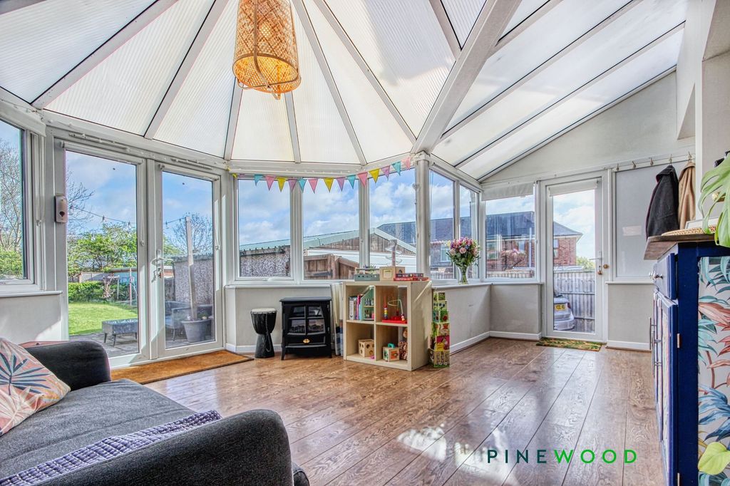Additional image 3 of 3 bed semi-detached house for saleGloucester Road, Newbold, Chesterfield, Derbyshire S41