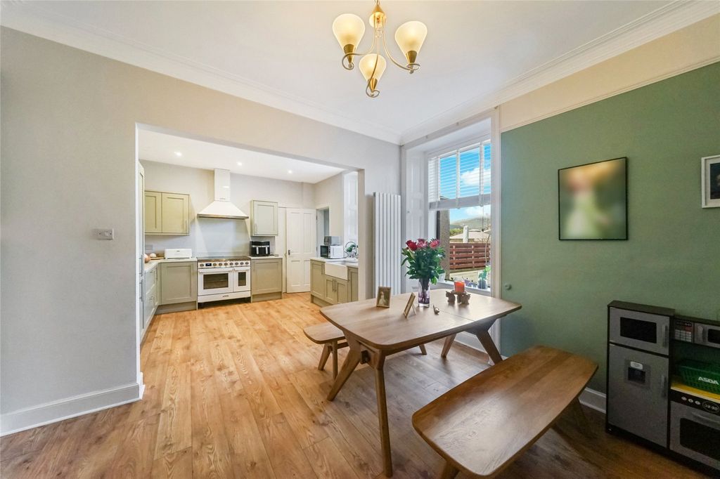 Additional image 10 of 4 bed semi-detached house for saleClackmannan Road, Alloa, Clackmannanshire FK10