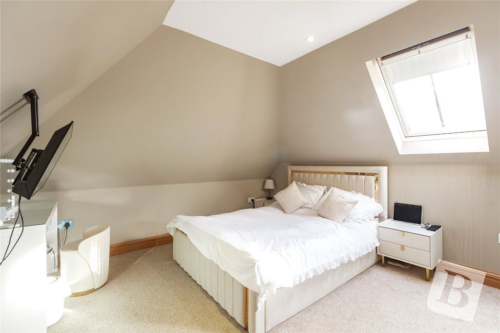 Additional image 31 of 5 bed detached house for saleSt. Marys Lane, Upminster RM14