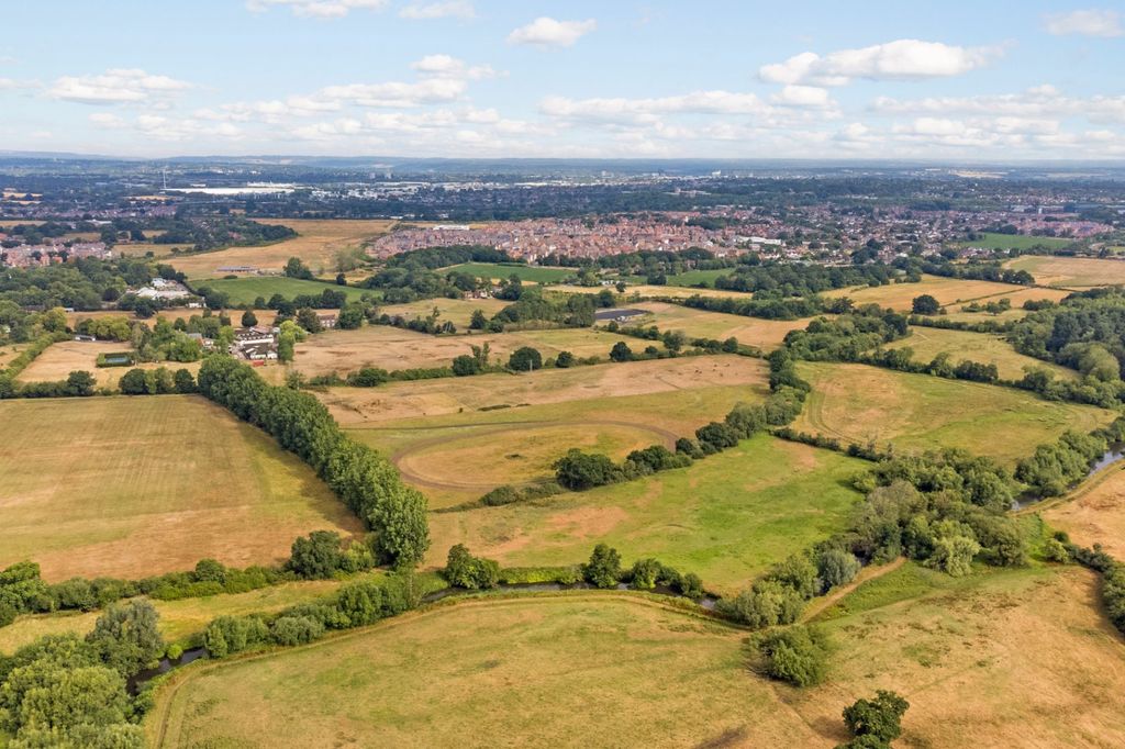 Additional image 2 of 5 bed equestrian for saleShinfield, Reading, Berkshire RG2