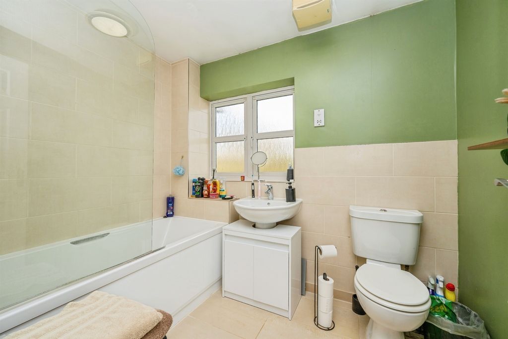 Additional image 14 of 4 bed end terrace house for saleCavendish Drive, Ashbourne DE6