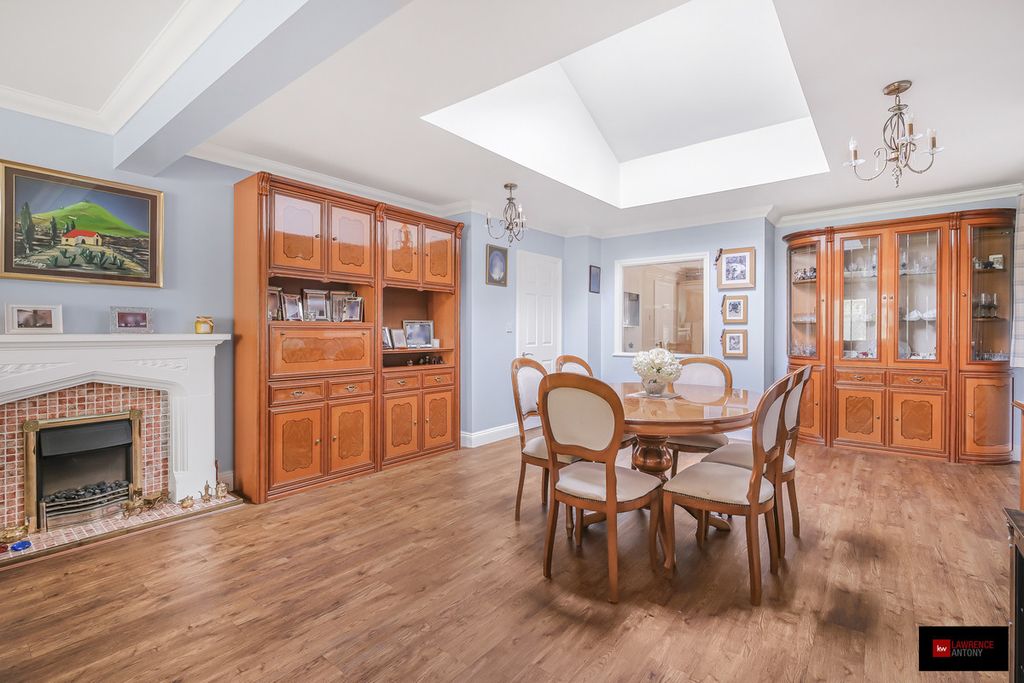 Additional image 32 of 5 bed detached house for saleLee Chapel Lane, Basildon SS16