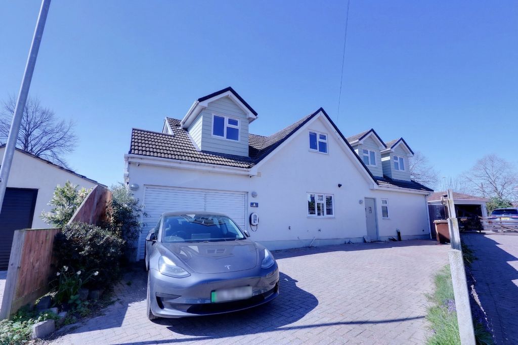Additional image 40 of 5 bed detached house for sale6 Heathfield, Benfleet SS7