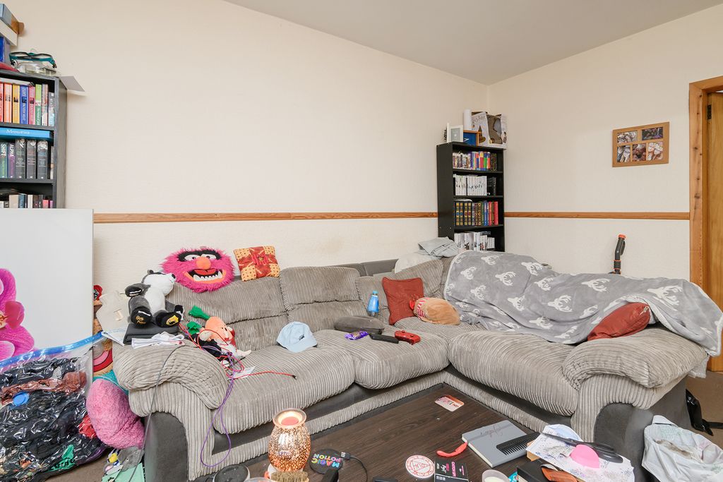 Additional image 3 of 2 bed flat for saleKingsmills, Elgin IV30