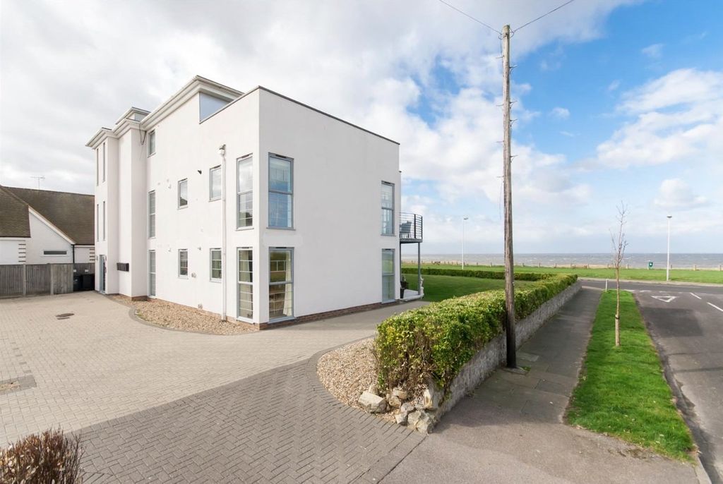 Additional image 11 of 2 bed flat for saleThe Parade, Birchington, Kent CT7