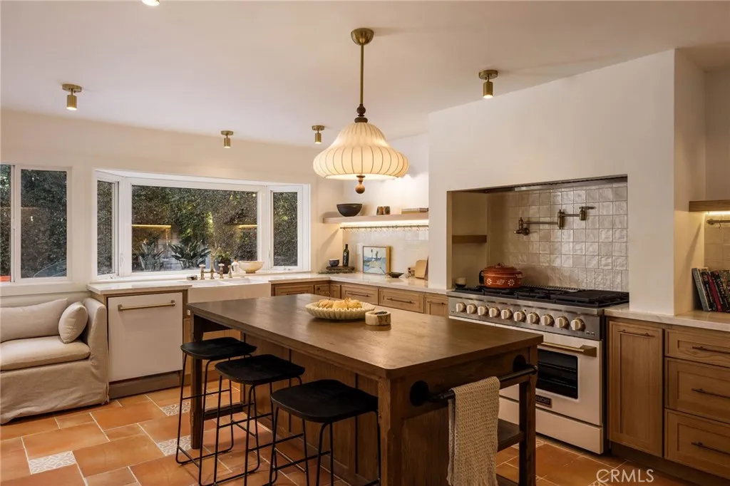 Additional image 40 of 1096 Tulare Dr, Costa Mesa, CA 92626