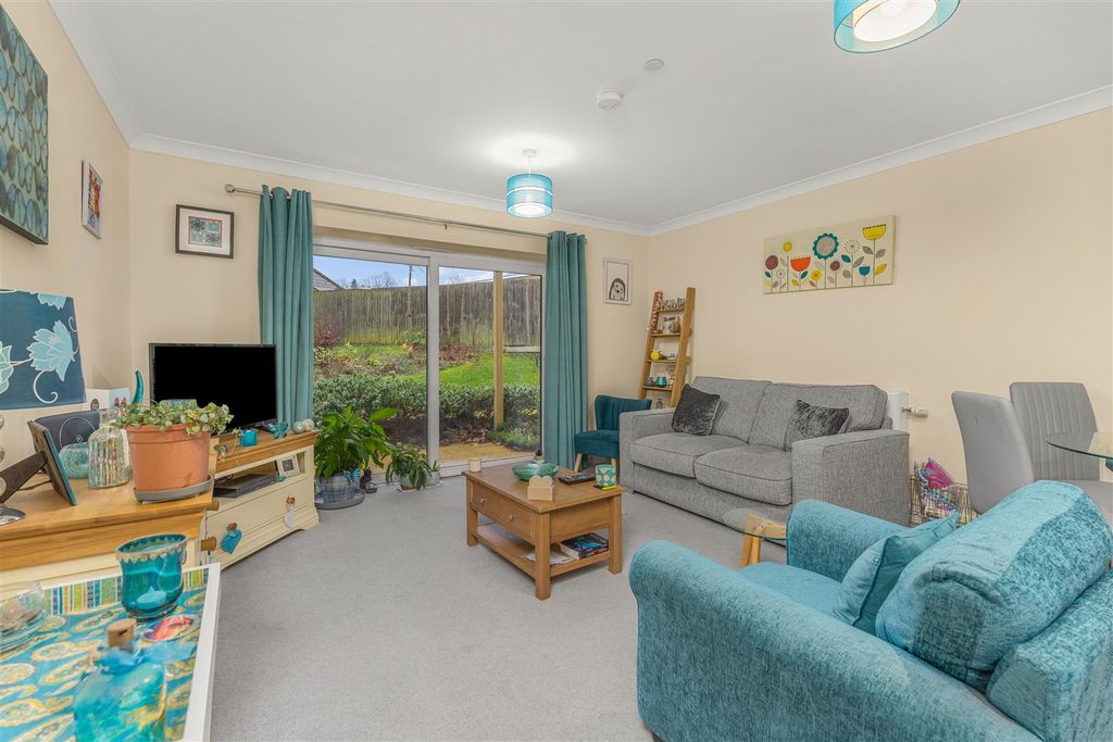 Additional image 2 of 2 bed flat for saleBath Road, Banbury OX16
