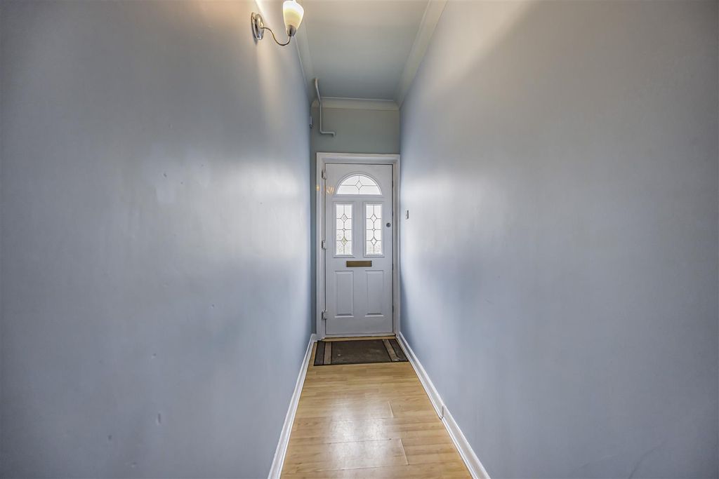 Additional image 6 of 1 bed flat for saleNorth Street, Emsworth PO10