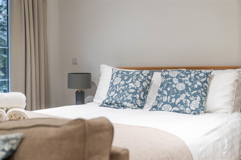 Additional image 8 of 1 bed flat for sale5 Rock Mill Holiday Apartments, The Dale, Stoney Middleton, Hope Valley S32