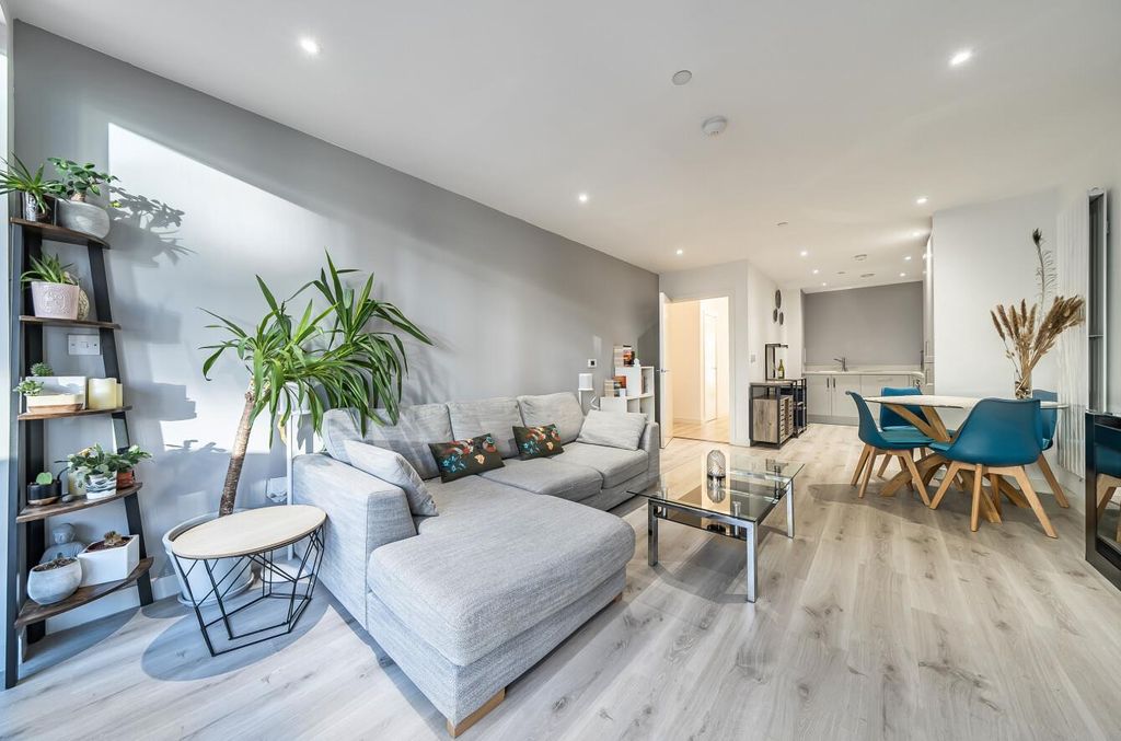 Additional image 7 of 2 bed flat for saleAlderton Court, Regal Walk, Bexleyheath DA6