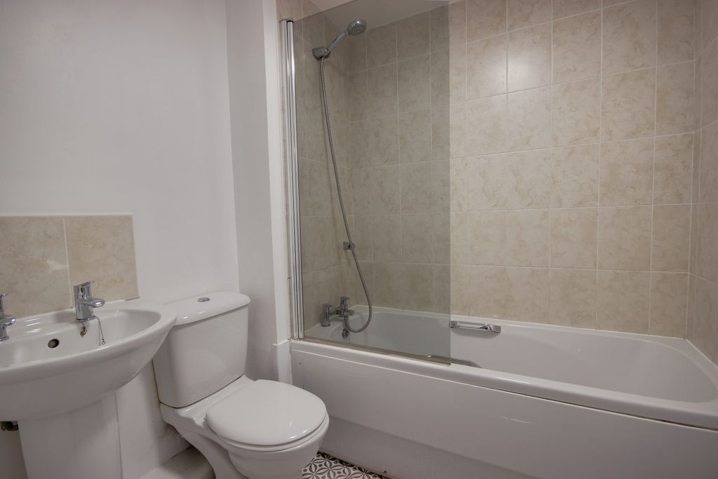 Additional image 10 of 2 bed flat for saleFlat 17 1 Acklam Court, Beverley HU17