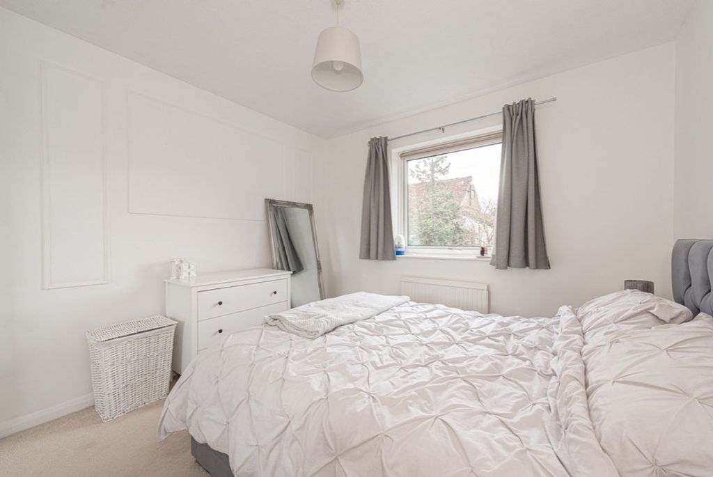 Additional image 5 of 1 bed maisonette for saleBlacksmith Close, Ashtead KT21