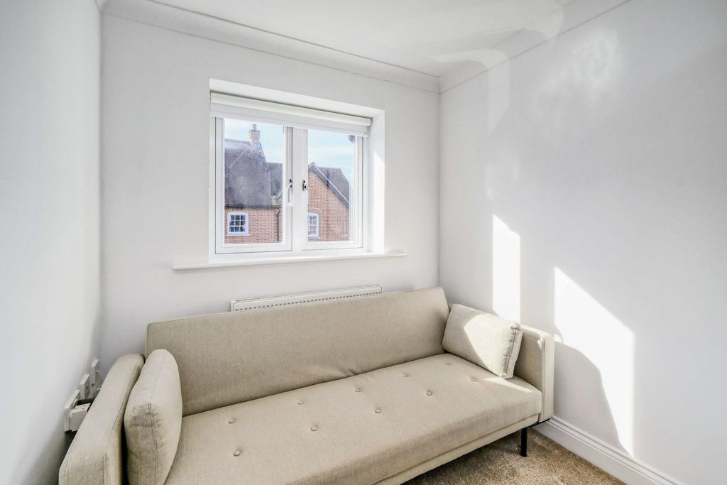 Additional image 12 of 2 bed flat for saleHankins Court, Winchester, Hampshire SO24