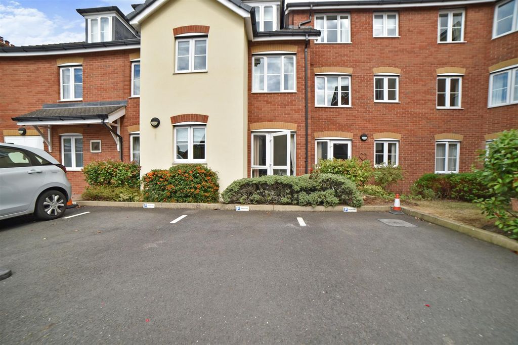 1 bed flat for saleEdwards Court, Queens Road, Attleborough NR17