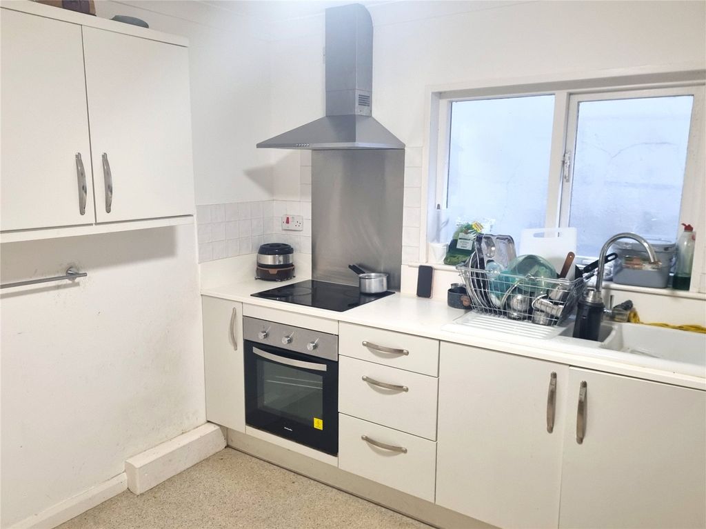 Additional image 5 of 2 bed flat for saleAlfred Place, Aberystwyth, Ceredigion SY23
