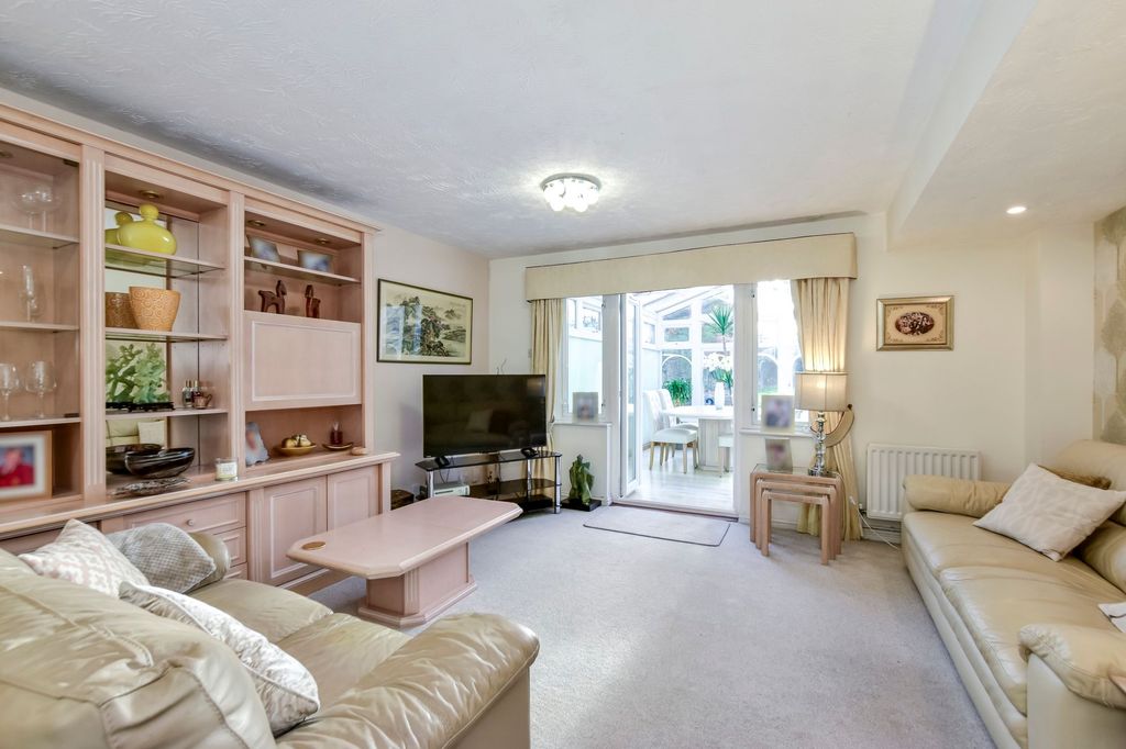 Additional image 2 of 4 bed end terrace house for saleLapwing Way, Abbots Langley WD5