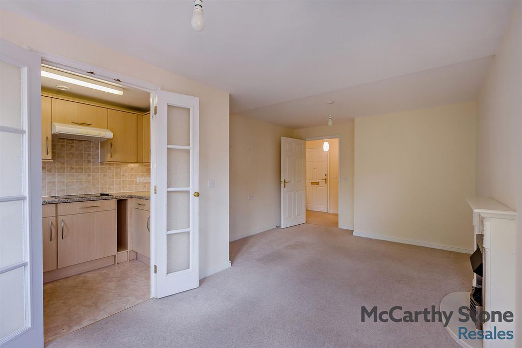 Additional image 5 of 2 bed flat for saleClarkson Court, Ipswich Road, Woodbridge IP12