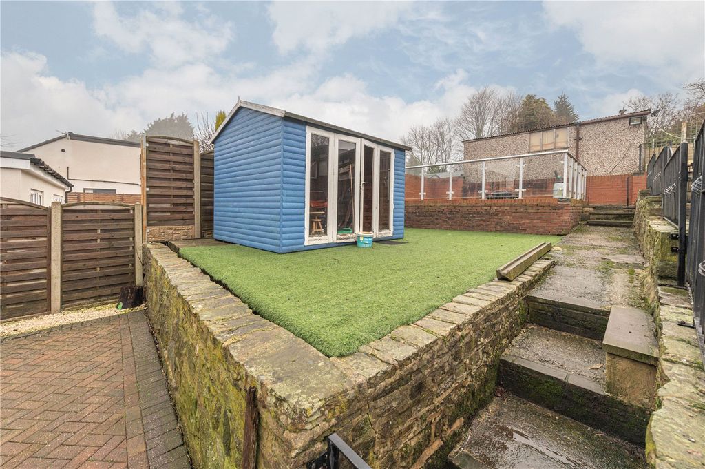 Additional image 11 of 3 bed bungalow for saleWhite Lee Road, Batley, West Yorkshire WF17