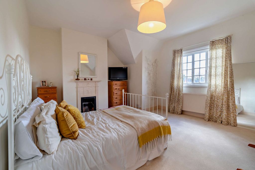 Additional image 26 of 5 bed property for saleOxford Road, Banbury OX16