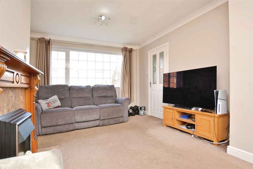 Additional image 8 of 2 bed semi-detached house for saleLunns Crescent, Barton-Upon-Humber DN18