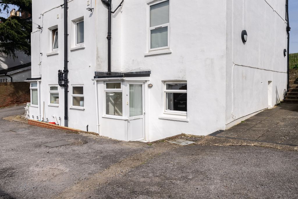 Additional image 5 of Studio for saleCotmandene, Dorking RH4