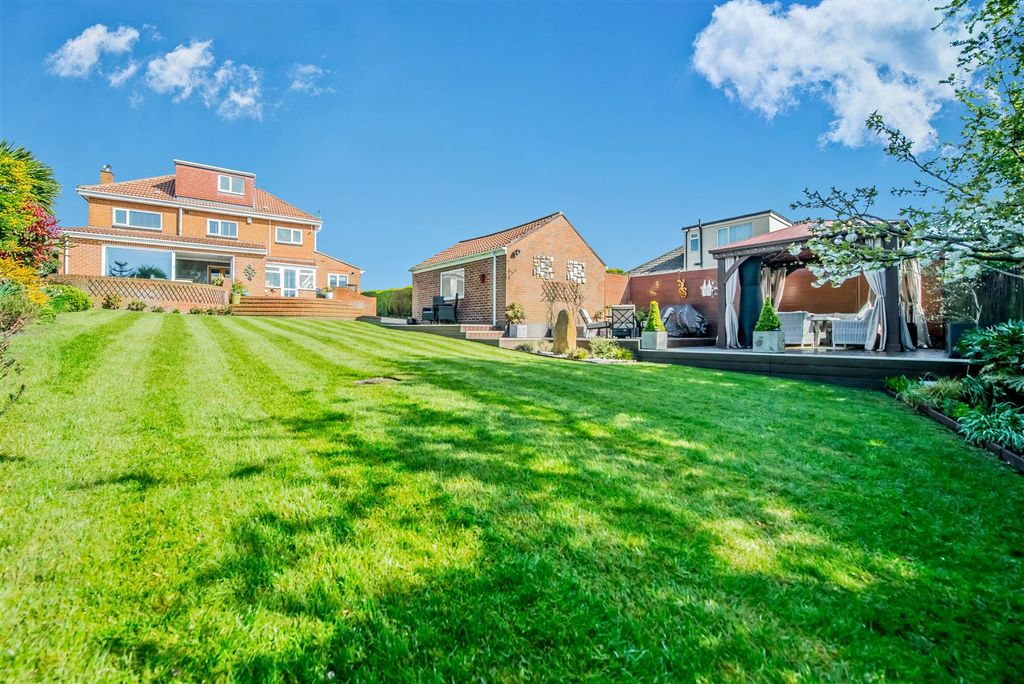 Additional image 34 of 4 bed detached house for saleGreenhill Lane, Wortley, Leeds LS12