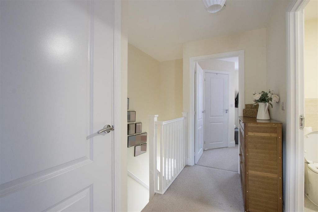 Additional image 14 of 3 bed detached house for saleRugby Drive, Chesterfield S41
