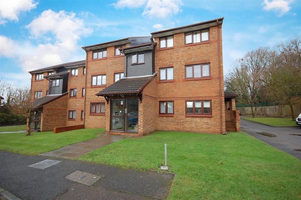 Tudor Close, Hatfield