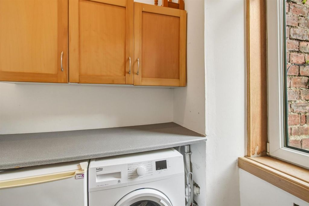 Additional image 15 of 2 bed flat for saleKnoxland Square, Dumbarton G82