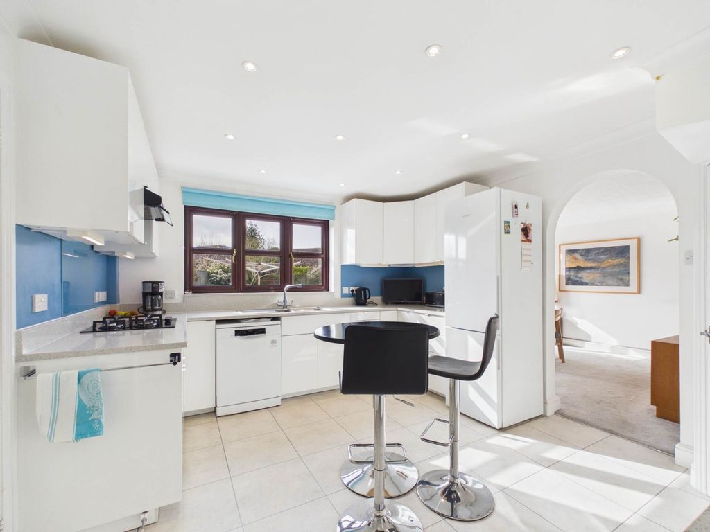 Additional image 5 of 5 bed detached house for saleWilliam Burt Close, Weston Turville HP22