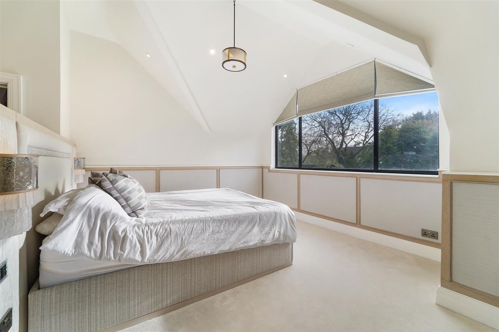 Additional image 23 of 5 bed detached house for saleWoodmansterne Lane, Banstead SM7