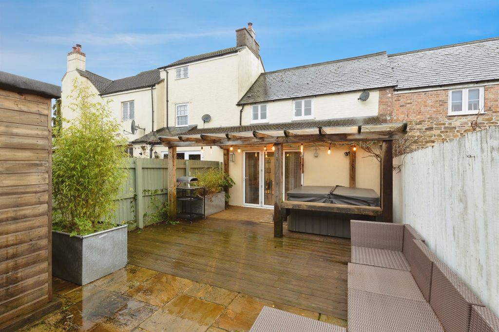 3 bed terraced house for saleSalter Street, Berkeley GL13