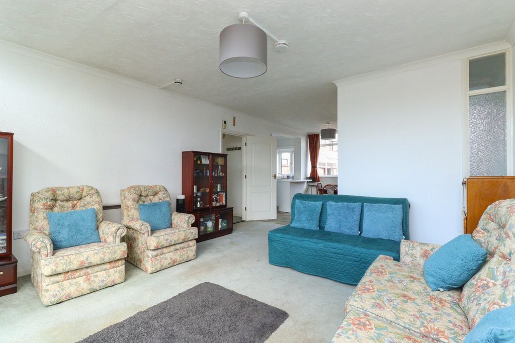 Additional image 3 of 2 bed flat for saleBeach Avenue, Birchington, Kent CT7
