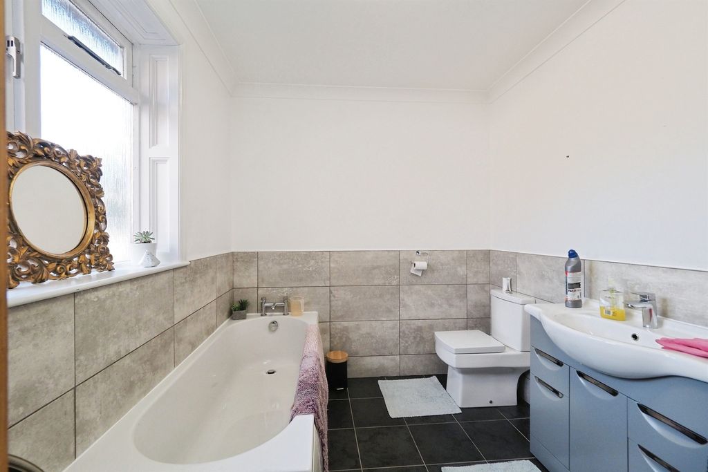 Additional image 7 of 3 bed semi-detached house for saleStation Road, Kegworth, Derby DE74